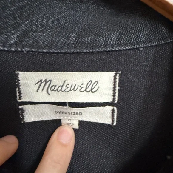 Madewell Oversized Jean Jacket in Lunar Wash. - Picture 5 of 6